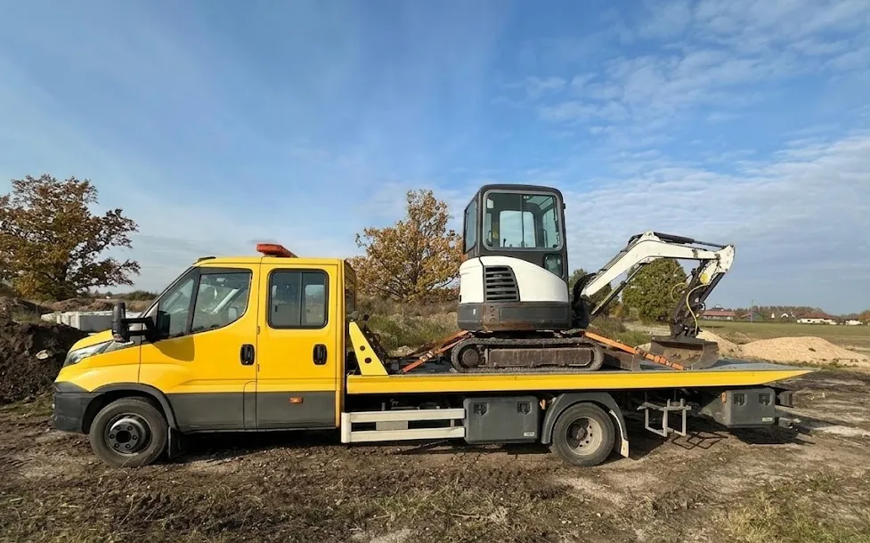Mini ekskavatora transportēšana un piegāde Tukumā
